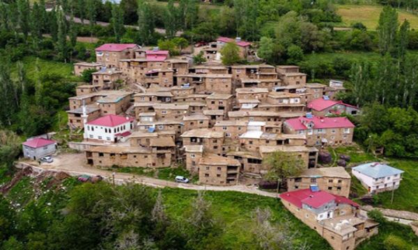 Bitlis'in kendine hayran bırakan taş evleri