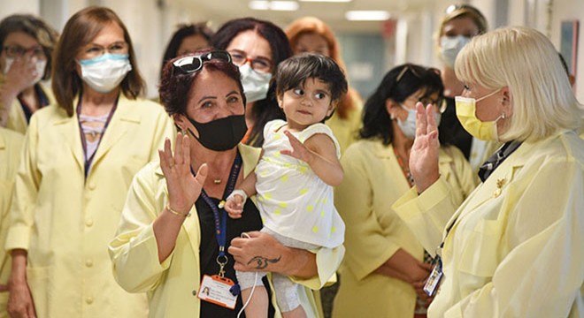 'Sarı Melekler' hastaları 25 yıldır yalnız bırakmıyor