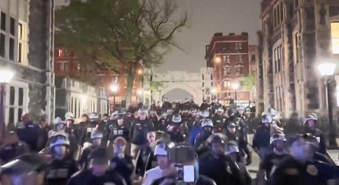 Columbia Üniversitesi’nde öğrencilere polis operasyonu