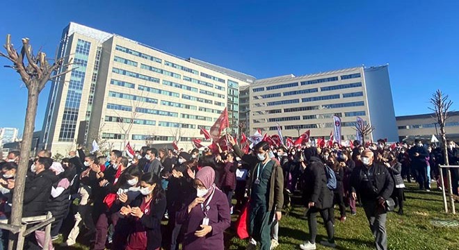 Ankara'da sağlık çalışanlarından 'zam hepimizin hakkı' eylemi