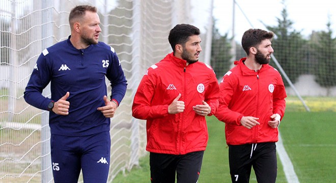 Antalyaspor iç saha serisini 8'e çıkarmak istiyor