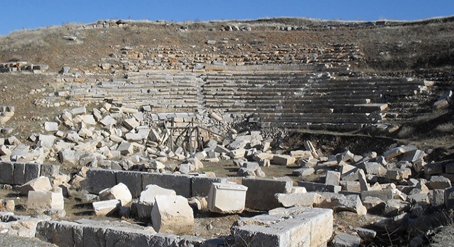 Pisidia'daki tarihi tiyatro ziyarete açılacak