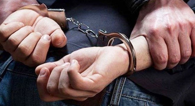 Polise direnip, hakarette bulunan 3 kişi tutuklandı