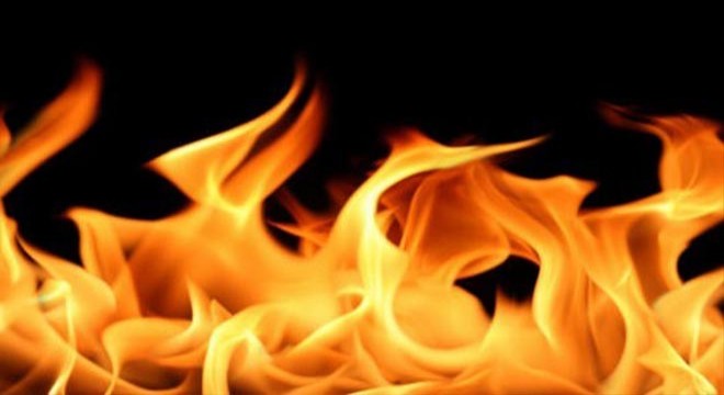 Yangın söndürme malzemeleri satılan iş yerinde yangın: 1 ölü