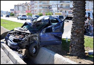 Manavgat'ta trafik kazası: 3 yaralı