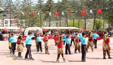 Bucak'ta 23 Nisan coşkusu