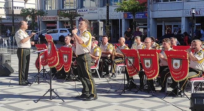 Akdeniz Bölge Bandosu'ndan 100'üncü yıl konseri