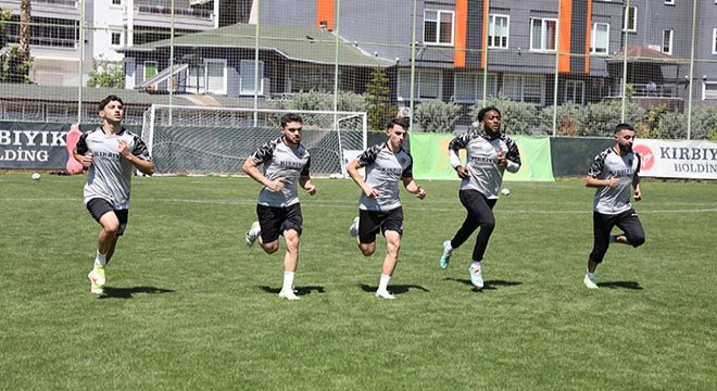 Alanyaspor derbiye hazır