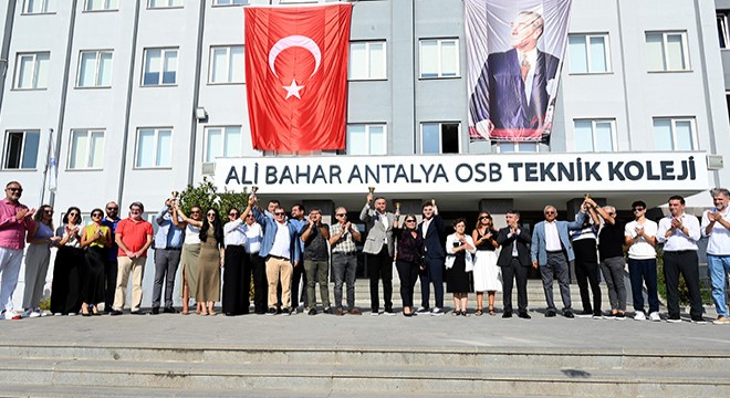 Ali Bahar'ın adı, hizmete açtığı teknik koleje verildi