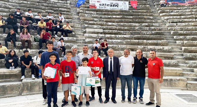 Antalya Aspendos'ta satranç tarih ile buluştu