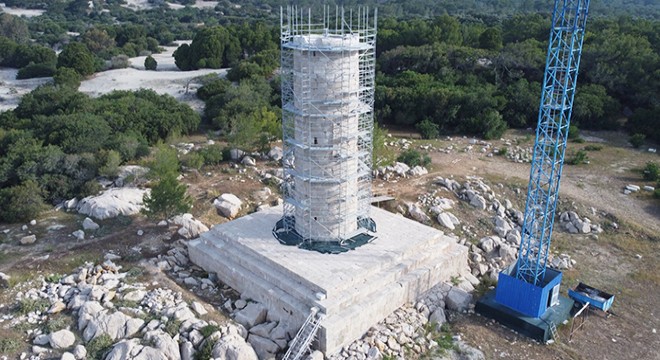 Antalya Patara Deniz Feneri'nin çeşme oluğundan su akıtıldı