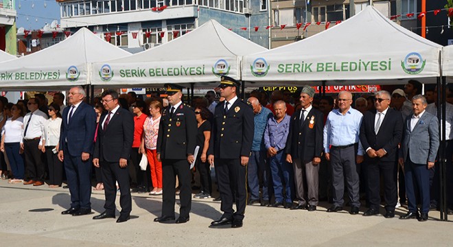 Antalya Serik'te Zafer Bayramı kutlandı