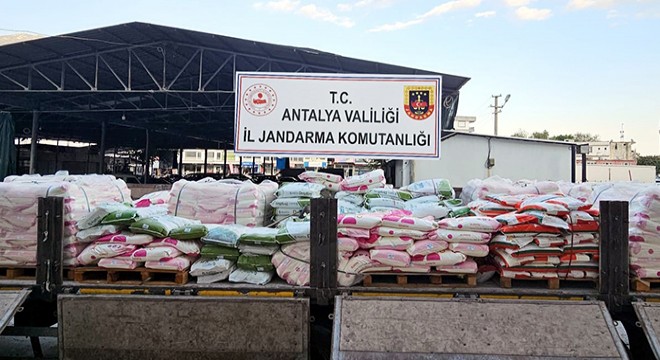 Antalya'da 17 ton sahte gübre ele geçirildi