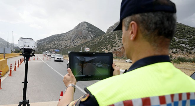 Antalya'da '24 saat mobil radarlı' denetim