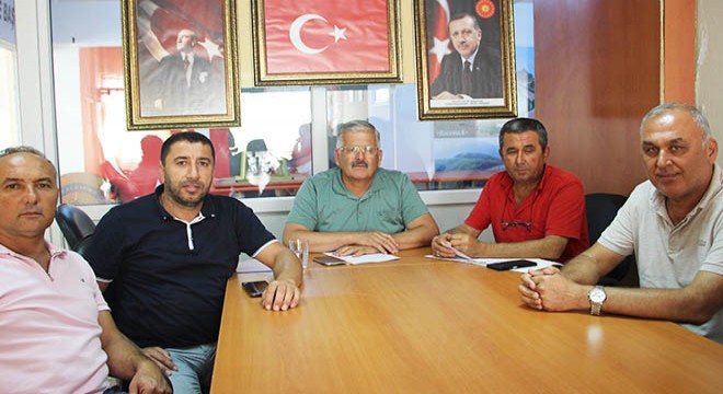 Antalya'da AK Parti'li Uysal'dan pazar yeri eleştirisi