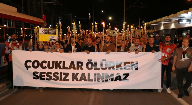 Antalya'da İsrail'in Gazze'ye saldırısına yürüyüşlü protesto