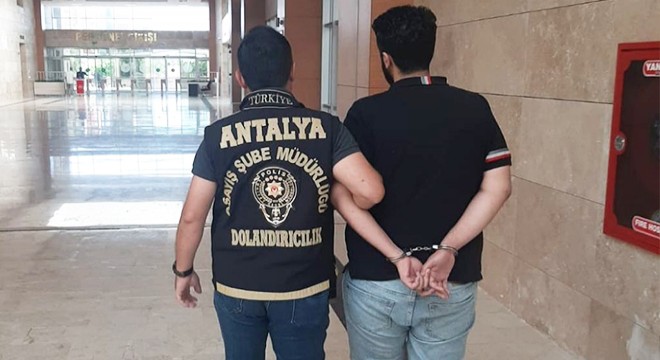 Antalya'da 'Mavi Tik' vaadiyle dolandırıcılık olayında 2 kişi yakalandı