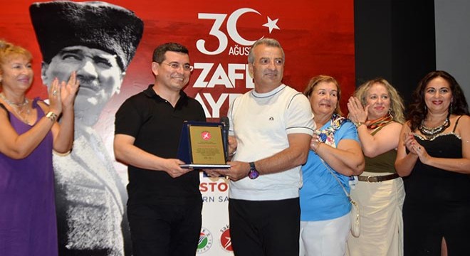 Antalya'da 'Zafer' sergisi