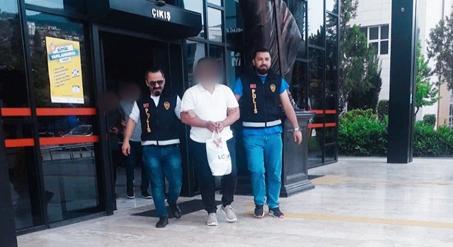 Antalya'da aranması bulunan 4 kişi yakalanarak tutuklandı