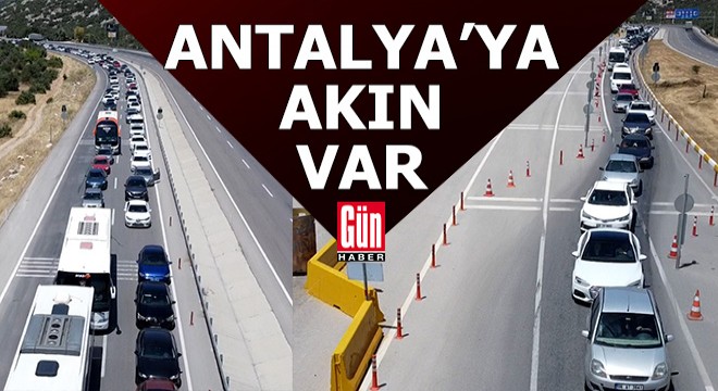 Antalya'da bayram akını başladı