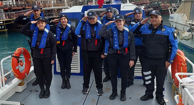 Antalya'da engelli gençler 1 günlüğüne polis oldu