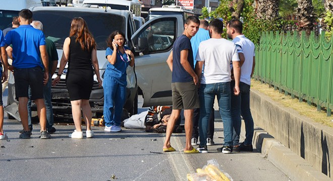 Antalya'da fırın çalışanı kazada yaralandı