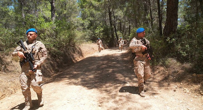 Antalya'da jandarma orman yangınlarına karşı görevde