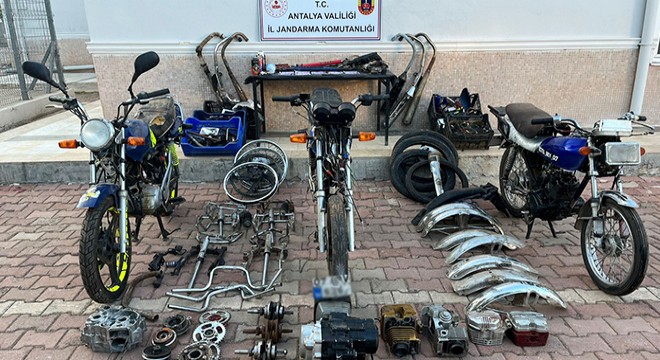 Antalya'da jandarmadan motosiklet hırsızına operasyon