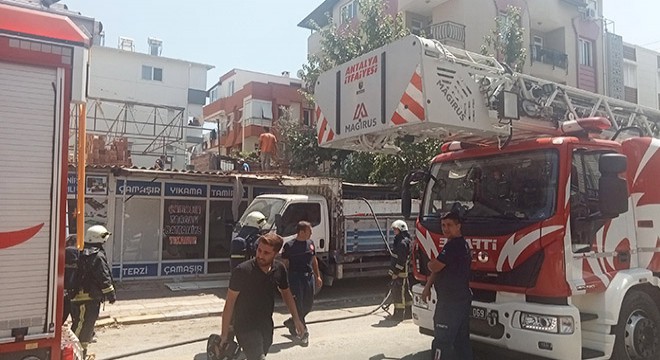 Antalya'da kaynak çalışması yangına neden oldu