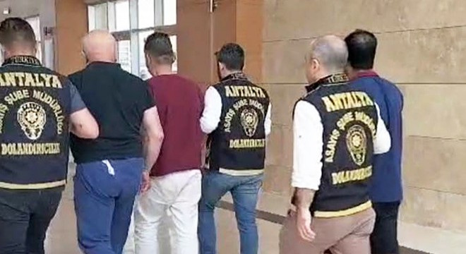 Antalya'da nitelikli dolandırıcılıktan 6 gözaltı