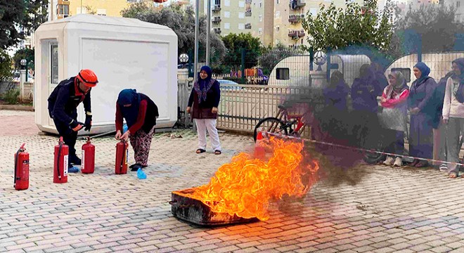 Antalya'da öğrenci yurdunda yangın tatbikatı