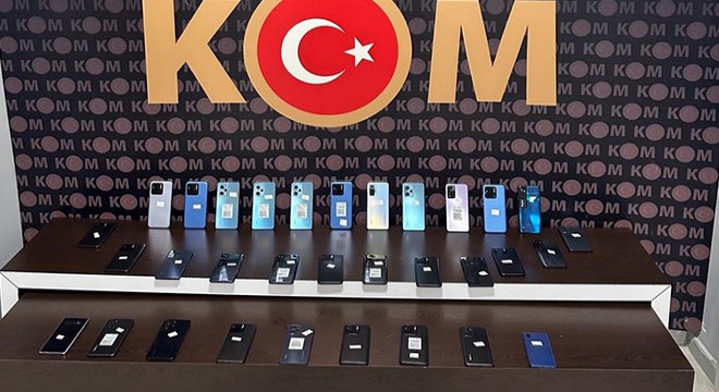 Antalya'da telefon ve tütün kaçakçılarına operasyon