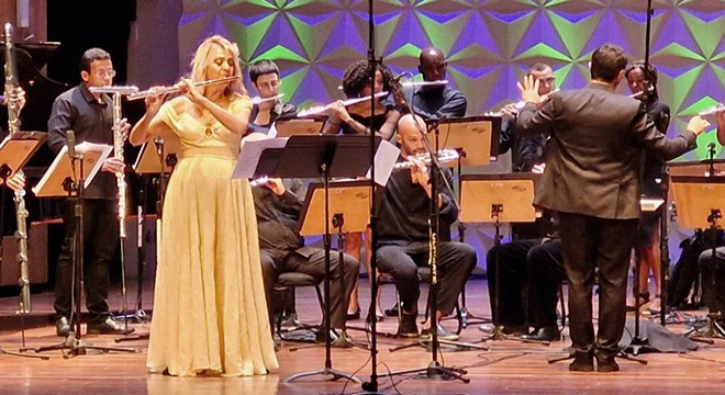 Antalyalı sanatçı Brezilya'da konser verdi