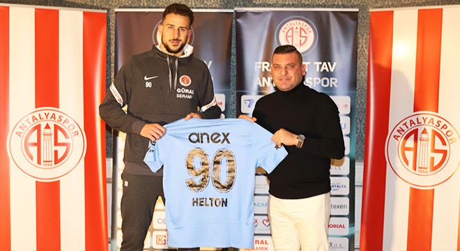 Antalyaspor, Helton Leite ile 1.5 yıllık sözleşme imzaladı