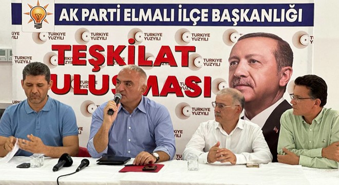 Bakan Ersoy, Antalya Elmalı'da muhtarlarla görüştü