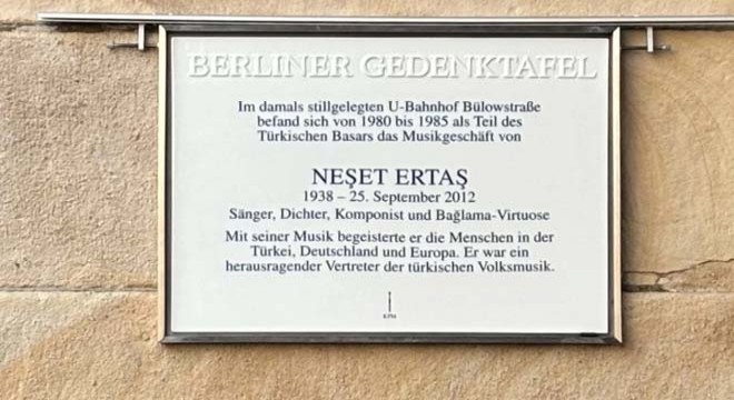 Berlin'de Neşet Ertaş rüzgarı