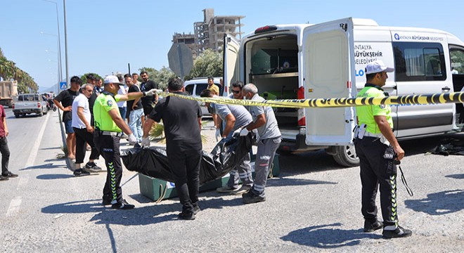 Beton mikseriyle çarpışan motosikletli öldü