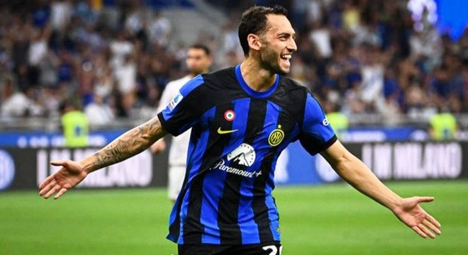 Çalhanoğlu İtalya'da tarihe geçti