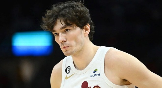 Cedi Osman'dan depremzede çocuklar için bağış çağrısı