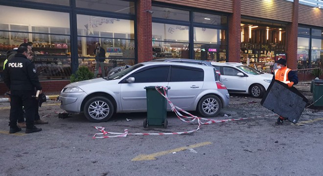 Cip dinlenme tesisine daldı: 1 ölü, 8 yaralı