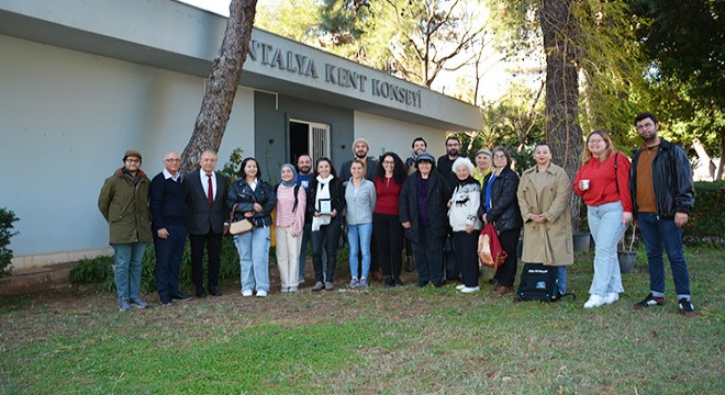 Antalya'da Cumhuriyet ve Avrupa Birliği konferansı