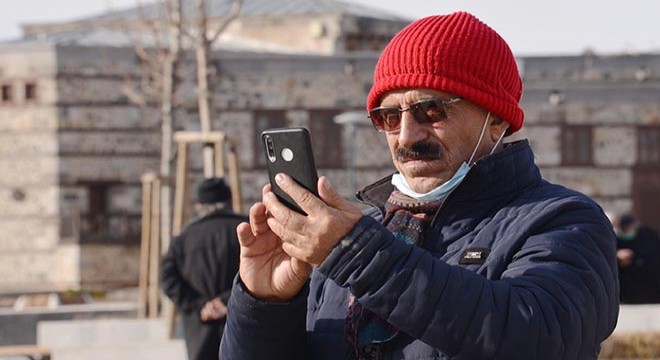 Erzurum'da 'zemheri' ayı ocakta, yazdan kalma günler