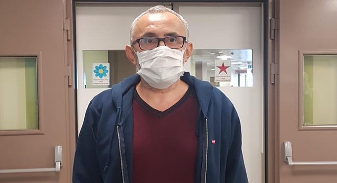 Eşi ile koronavirüsü yenen doktor, annesini kaybetti