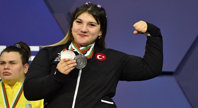 Fatmagül Çevik'ten Avrupa Halter Şampiyonası'nda 2 bronz madalya