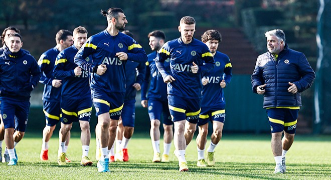 Fenerbahçe'de Antalyaspor maçı hazırlıkları sürüyor