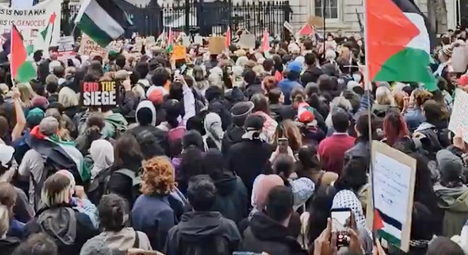 Filistin protestosunda 40 kişi gözaltına alındı, 3 polis yaralandı