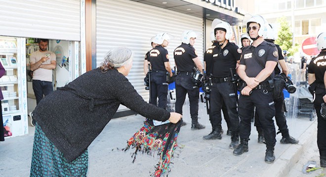 İçişleri Bakanlığı'nın görevden aldığı Akış'a 19,5 yıl hapis cezası