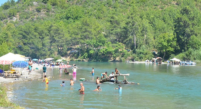 Irmakta boğulma tehlikesi atlattı