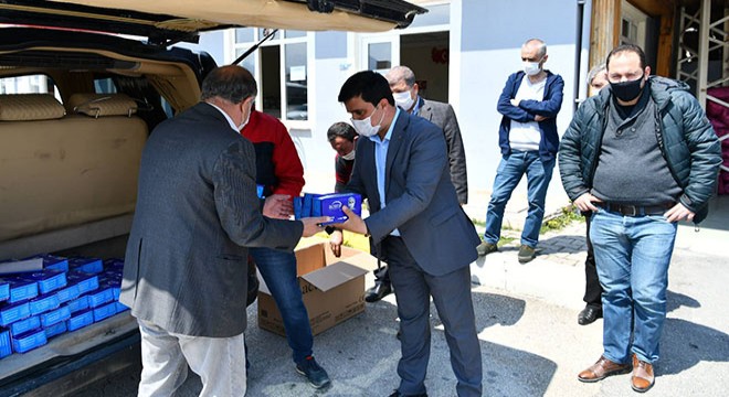 Isparta'da ücretsiz maske dağıtımı