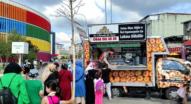 İstanbul'da Hayır Lokması ve Lokmacı Geleneği: Tatlı Bir Paylaşım Kültürü